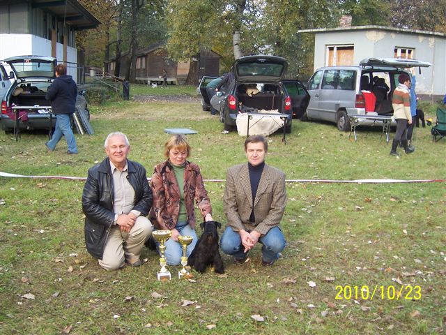 Felhasználói képek / 2010.10.23.Klub_016.jpg Felhasználói képek / 2010.10.23.Klub_016.jpg